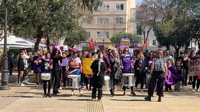 Manifestación por el 8M en Eivissa.