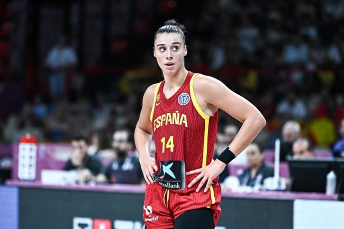 Archivo - Raquel Carrera con la selección española femenina de baloncesto