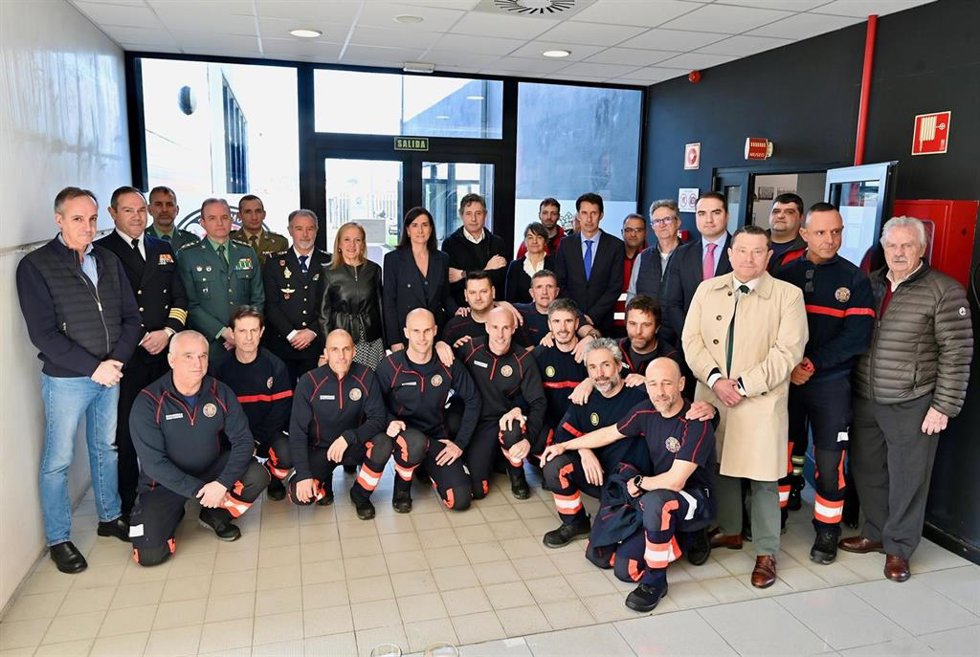 Gobierno y Ayuntamiento acompañan a los Bomberos de Santander en la celebración de su patrón