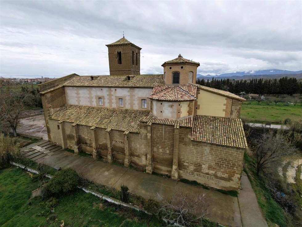 Vista general de la ermita de Salas de Huesca, cuya capilla sur ha sido restaurada por la DPH