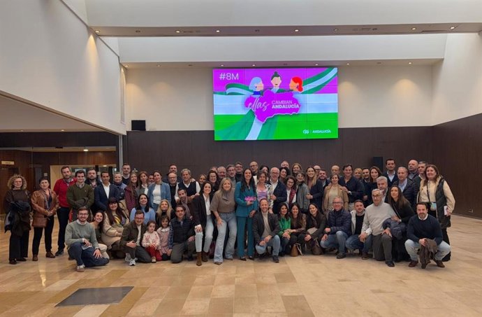 Representación del PP de Jaén en el acto 'Ellas cambian Andalucía'