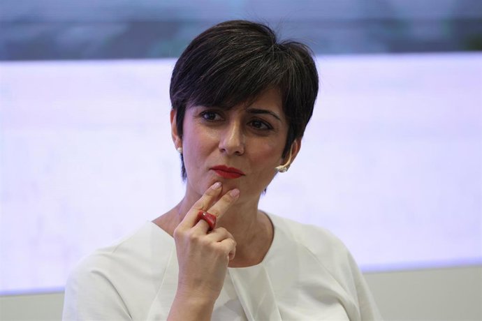 La ministra de Vivienda y Agenda Urbana, Isabel Rodríguez, interviene en el acto ‘8M. Creadoras del cambio’, en el Ministerio de Vivienda y Agenda Urbana, a 6 de marzo de 2026, en Madrid (España). 