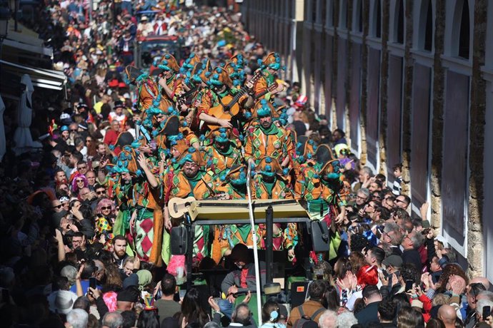 Imágenes del Carrusel de Coros del Carnaval de Cádiz. A 15 de febrero de 2026 en Cádiz, Andalucía (España). ARCHIVO.