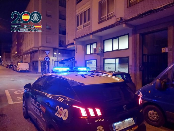 Dos detenidos, uno menor, por tres robos con fuerza en restaurantes de Santander