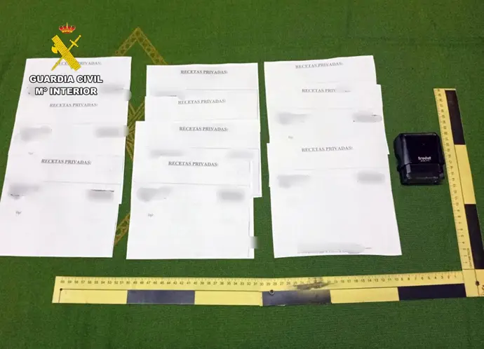 Recetas falsificadas - GUARDIA CIVIL