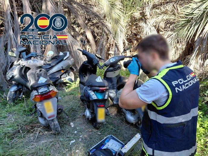 Detinguts dos menors a Elx acusats de robar cinc ciclomotors en dos setmanes