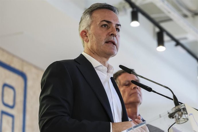 Archivo - Victor Font en un acto electoral