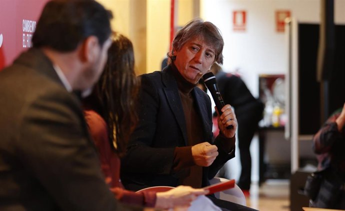 El secretario general del PSOECyL y candidato a la Presidencia de la Junta, Carlos Martínez, participa en un Desayuno Informativo, a 9 de marzo de 2026, en Soria, Castilla y León (España).