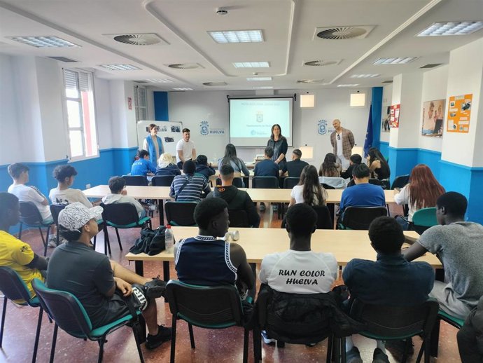 Nueva edición del programa municipal 'Ruta Joven' del Ayuntamiento de Huelva.
