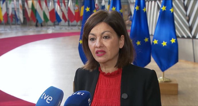 La ministra de Joventut i Infància, Sira Rego, oferix declaracions als mitjans a Brussel·les