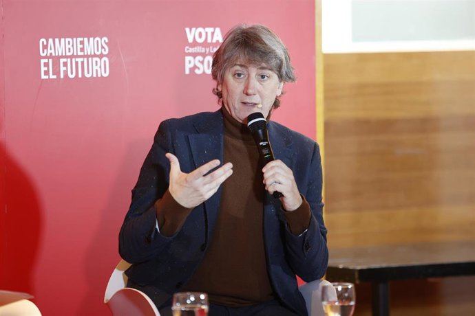 El secretario general del PSOECyL y candidato a la Presidencia de la Junta, Carlos Martínez, participa en un Desayuno Informativo, a 9 de marzo de 2026, en Soria, Castilla y León (España).