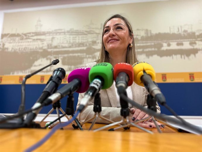 La teniende de alcalde de Talavera, María Pilar Guerrero, en rueda de prensa.