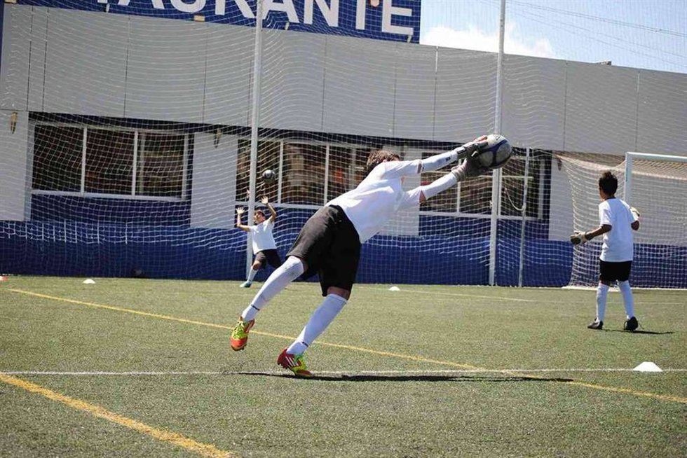 El campus de fútbol en inglés de Inglaterra en casa consolida su alianza con el Sunderland