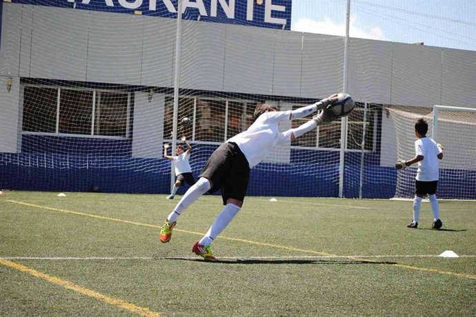 El campus de fútbol en inglés de Inglaterra en casa consolida su alianza con el Sunderland