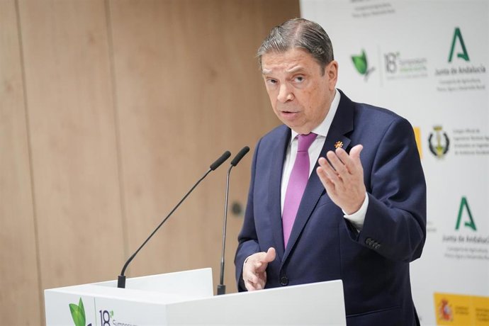 El ministro de Agricultura, Pesca y Alimentación, Luis Planas,  