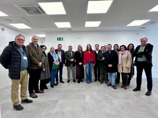 La consejera de Inclusión Social, Juventud, Familias e Igualdad, Loles López, ha visitado este lunes la nueva sede que albergará la Unidad de Salud Mental Comunitaria (USMC) de Huelva.