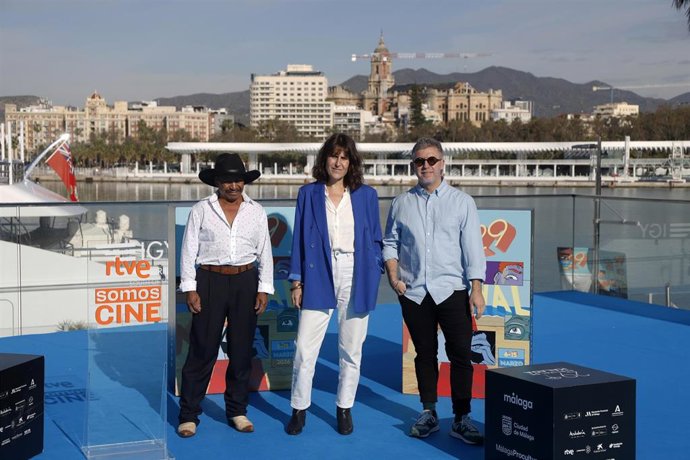 Equipo de 'El guardián' en el Festival de Málaga