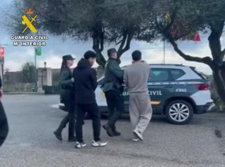Detenidos tras provocar un accidente en Llucmajor con una furgoneta robada.