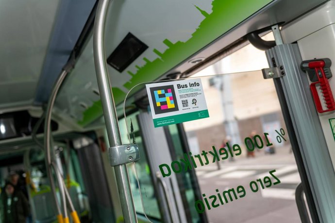 Ikusken desgaitasuna dutenentzako NaviLens kodeen proba pilotua abiatu du Gasteizko Tuvisak