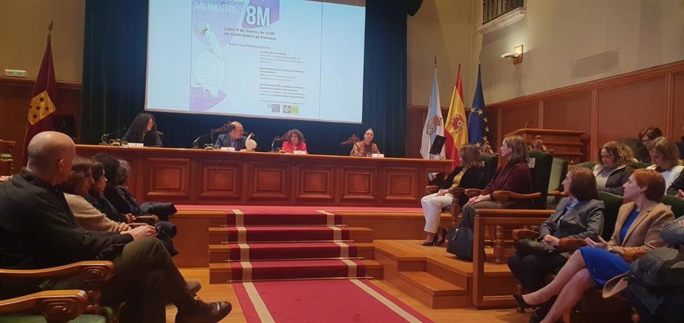 Acto de la USC con motivo del 8M