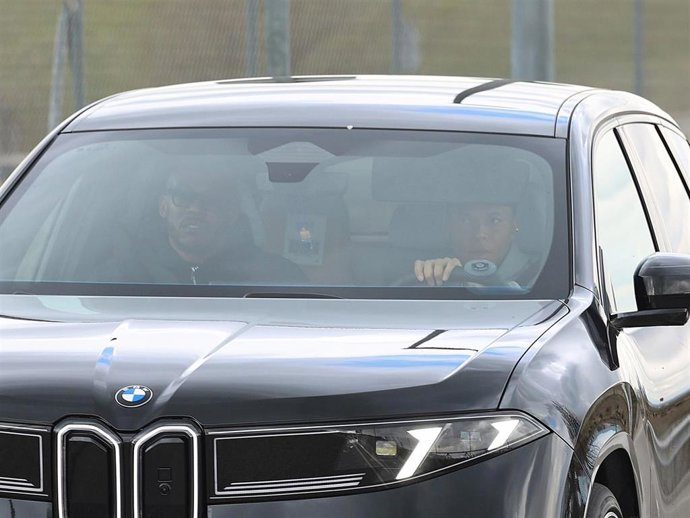 Mbappé regresa a los entrenamientos con el Real Madrid