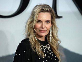 Michelle Pfeiffer en la alfombra roja del estreno de 'The Madison'