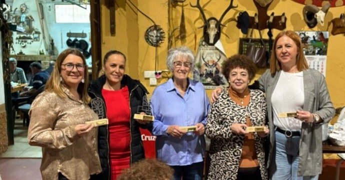 Reconocimiento a la trayectoria de las mujeres socialistas de Beas.
