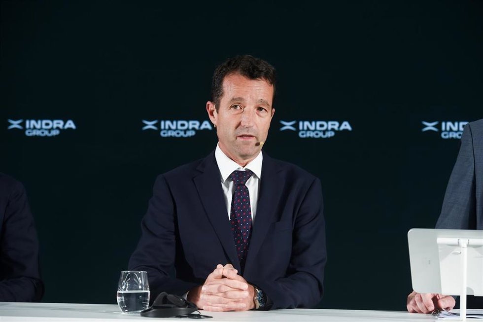 Archivo - El presidente de Indra Group, Ángel Escribano, durante la rueda de prensa tras la presentación de resultados de accionistas de Indra, en la sede de la empresa, a 23 de julio de 2025, en Madrid (España). Indra registró unas ganancias netas de 2