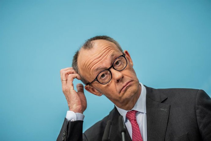 09 March 2026, Berlin: Germany's Chancellor Friedrich Merz addresses the media at the press conference following the meeting of the CDU Federal Executive Committee at the party's headquarters, the Konrad Adenauer Haus. Photo: Michael Kappeler/dpa