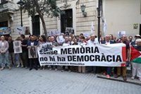 El Govern dice que su objetivo es "retornar la dignidad a las víctimas" antes de derogar la ley de memoria