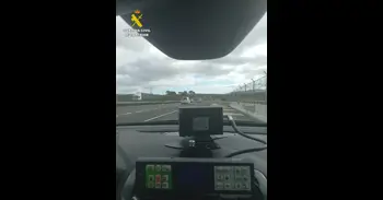 Guardia Civil de Cuenca investiga al conductor de un tractocamión en la A-3 por carecer de permiso de conducir