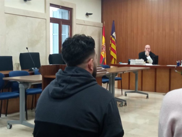 El acusado, en la Sección Segunda de la Audiencia Provincial.