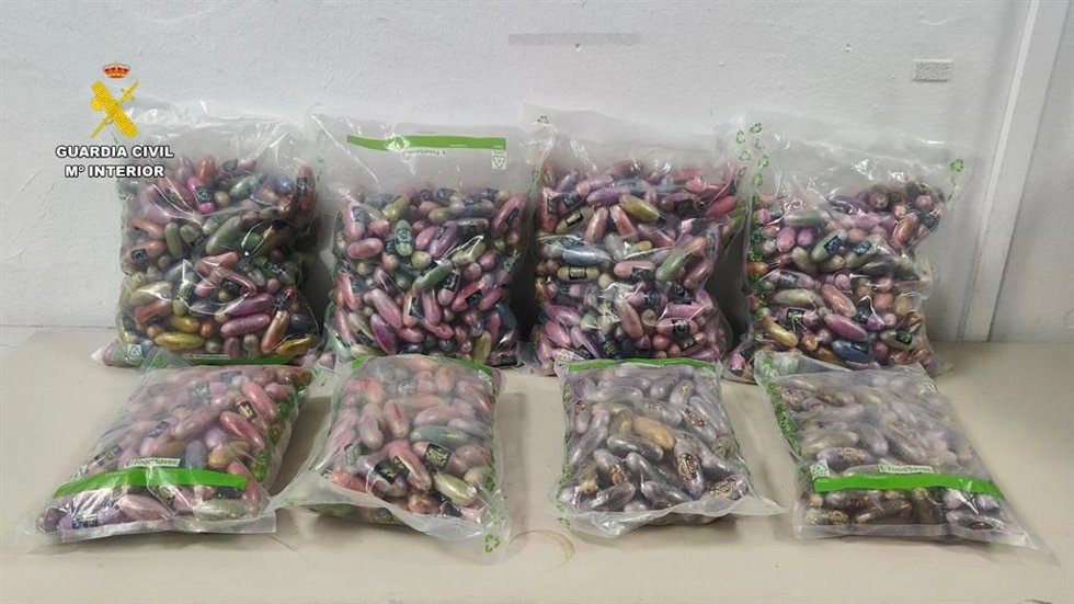 Bellotas de hachís interceptadas en un vehículo en Medina Sidonia.