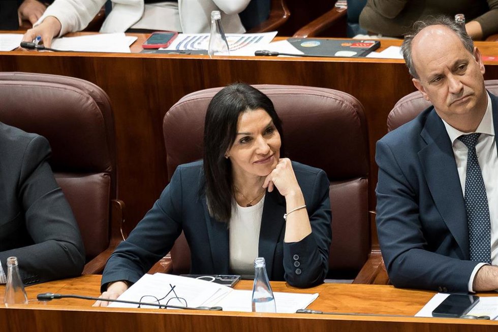 La consejera de Educación, Ciencia y Universidades de la Comunidad de Madrid, María Mercedes Zarzalejo, durante un pleno en la Asamblea de Madrid, a 5 de marzo de 2026, en Madrid (España). Ayuso comparece hoy a petición propia en el Pleno de la Asamblea