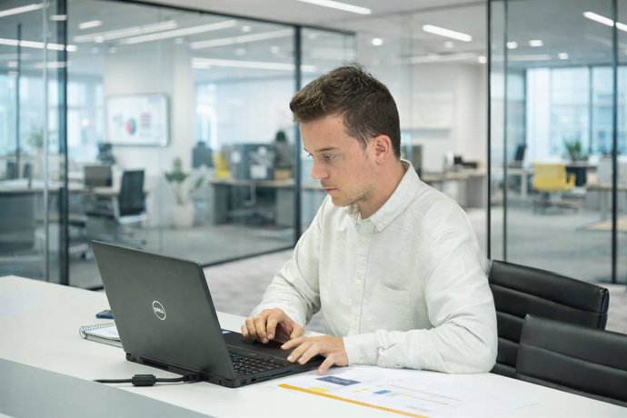 OpenClaw; cuando la IA dejó de responder y empezó a trabajar