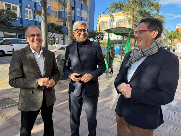 El secretario general del PSOE de Málaga, Josele Aguilar, y el secretario general del PSOE en Rincón de la Victoria, Antonio Sánchez.