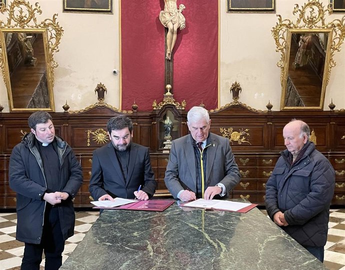 Convenio de la RFT y la Catedral de Granada para el estudio y conservación de siete tapices flamencos con escenas de la vida de Constantino el Grande