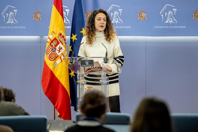 La diputada de Sumar, Aina Vidal, durante una rueda de prensa, en el Congreso de los Diputados, a 10 de marzo de 2026, en Madrid (España).