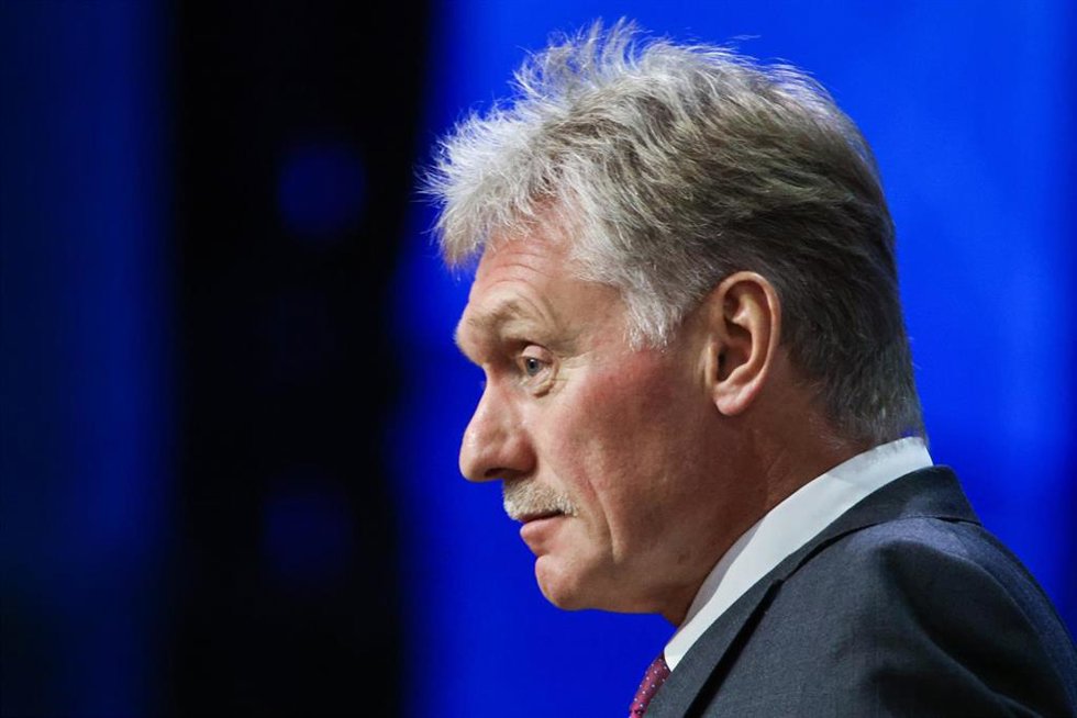 Archivo - El portavoz del Kremlin, Dimitri Peskov, durante una rueda de prensa en Moscú.