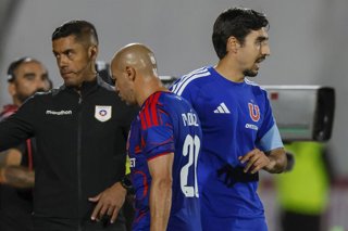 Futbol, Universidad de Chile vs Universidad de Concepcion. Fecha 6, Liga de Primera 2026. El entrenador de Universidad de Chile Francisco Meneghini es fotografiado durante el partido de primera division contra Universidad de Concepcion disputado en el