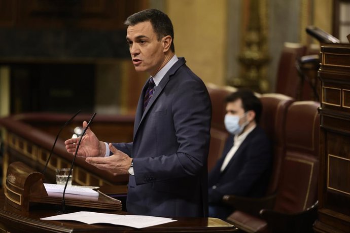 Archivo - Arquivo - O presidente do Governo, Pedro Sánchez, intervém numa sessão plenária, no Congresso dos Deputados, a 30 de março de 2022, em Madrid (Espanha). A sessão plenária gira em torno das conclusões do Conselho Europeu que se realizou no passad