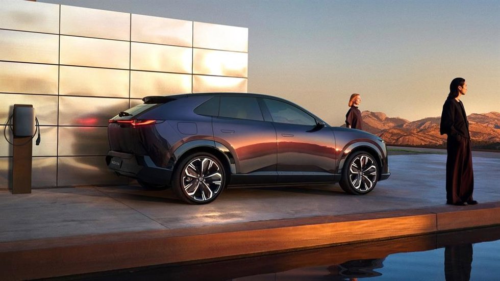 Mazda CX-6e