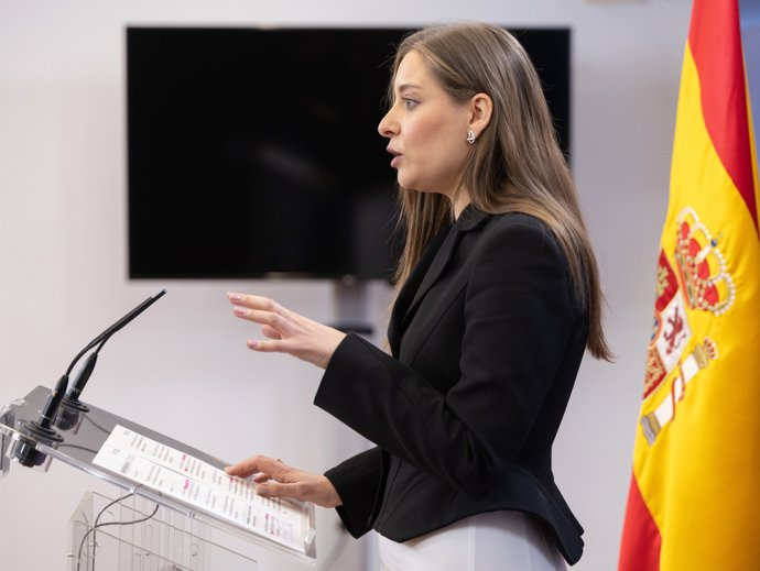 La portavoz del PP en el Congreso, Ester Muñoz, durante una rueda de prensa en el Congreso, a 24 de febrero de 2026, en Madrid (España).