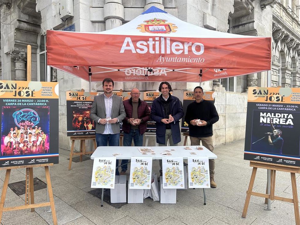 El alcalde de Astillero acerca el programa de Fiestas de San José a los vecinos de Santander.