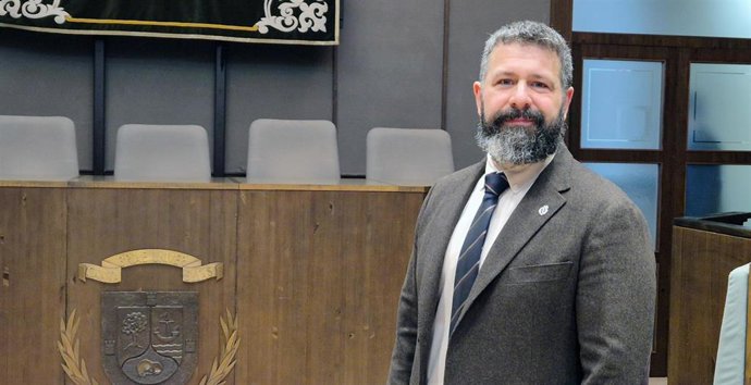 Javier Añibarro, nuevo decano de la Facultad de Filosofía y Letras de la UC