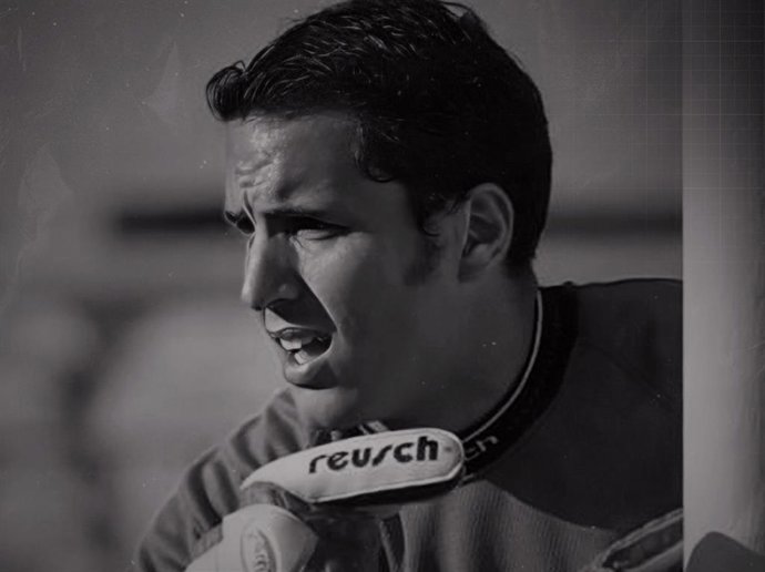 Muere el exportero del Racing de Santander Mauricio Nanni Lima a los 46 años.