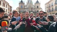 Abascal apunta a Moreno que gobierna "exclusivamente" gracias a Vox y opina que el PP "no sabe con quién quiere pactar"