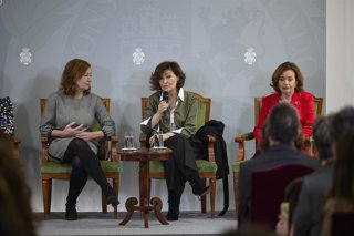 La presidenta del Consejo de Estado, Carmen Calvo; la presidenta del Congreso de los Diputados, Francina Armengol; y la vicepresidenta del Tribunal Constitucional, Inmaculada Montalbán; participan en un coloquio con motivo del 8M