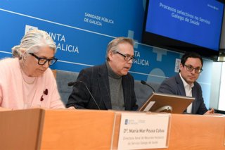 El conselleiro de Sanidade, Antonio Gómez Caamaño, en rueda de prensa junto a otros cargos de su departamento