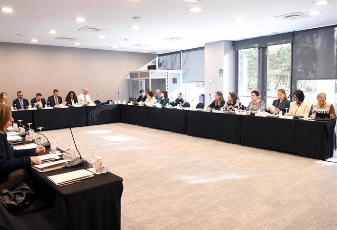 Un instante de la mesa redonda sobre tráfico de seres humanos.